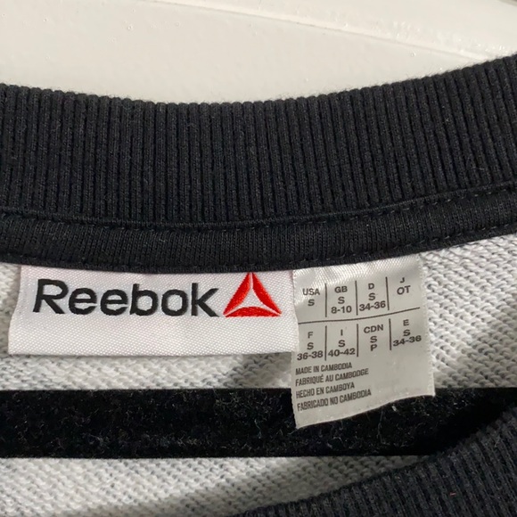 Reebok Crewneck - Picture 2 of 2